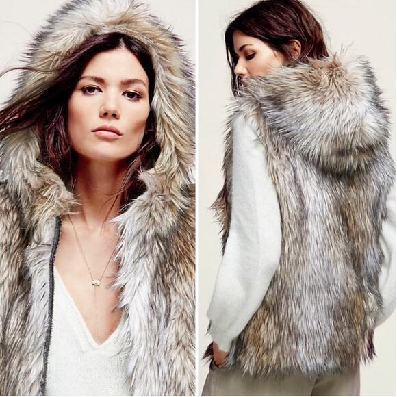 NEW FREE PEOPLE 6 SHORE ROAD Faux Fur Reversible Vest Hood Pockets Grey Lined M - Picture 1 of 7
